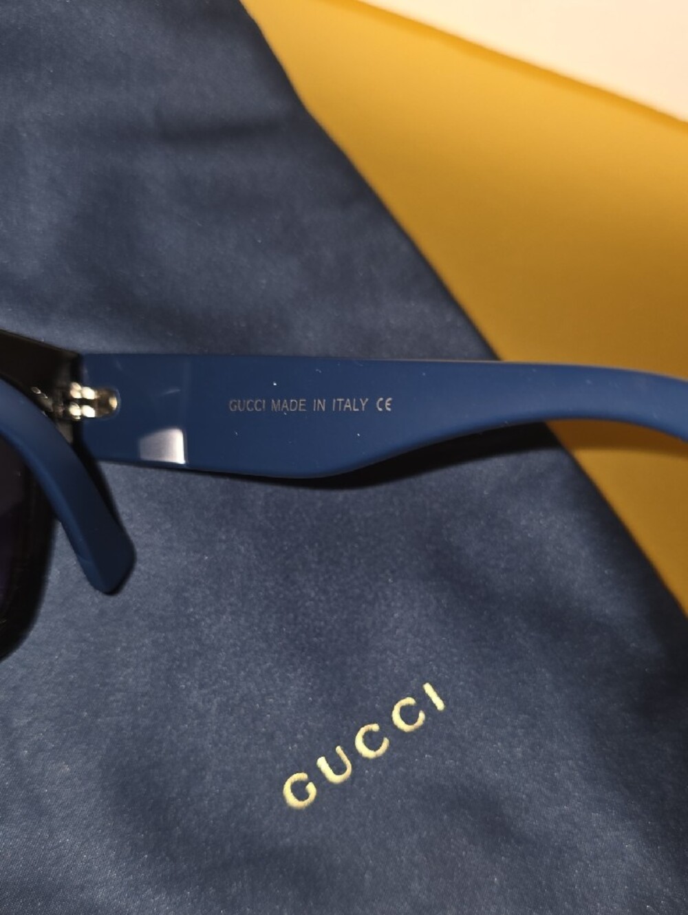 Gucci Blue Sunglasses with Red Stripe and Gold Logo No Box No Case - Picture 6 of 8